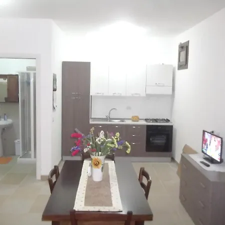 Studio In With Enclosed Garden And Wifi 8 Km From The Beach Nardò
