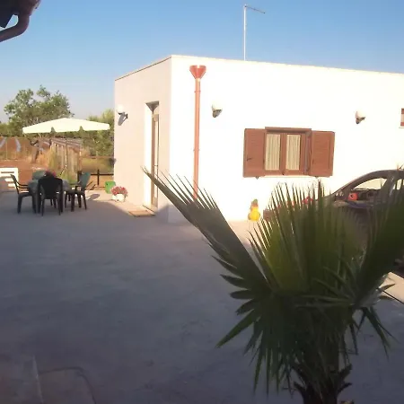 Apartman Studio In With Enclosed Garden And Wifi 8 Km From The Beach *
